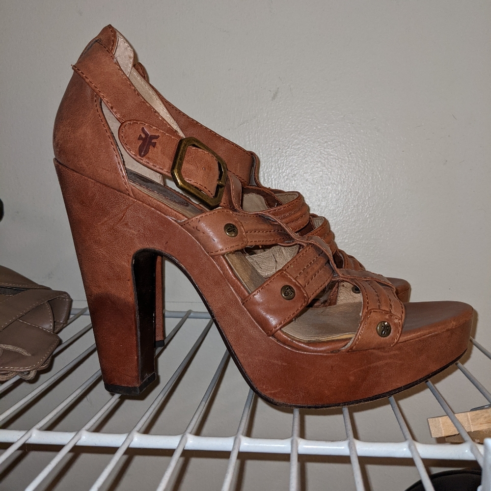 Heeled sandals